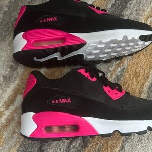 Nike Air Max Black and Pink Sneakers